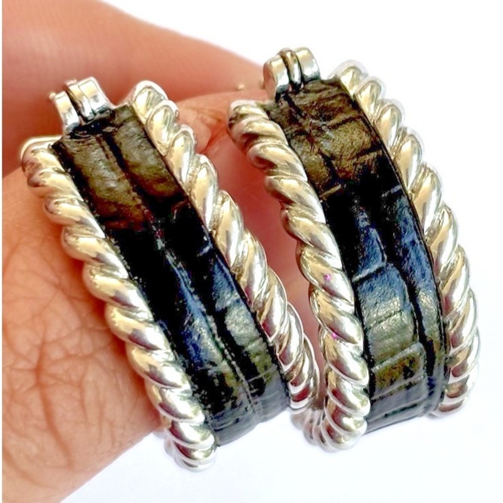 Arthur‎ Court Aluminum Hoop Earrings 1 In Black Leather Discontinued Jewelry